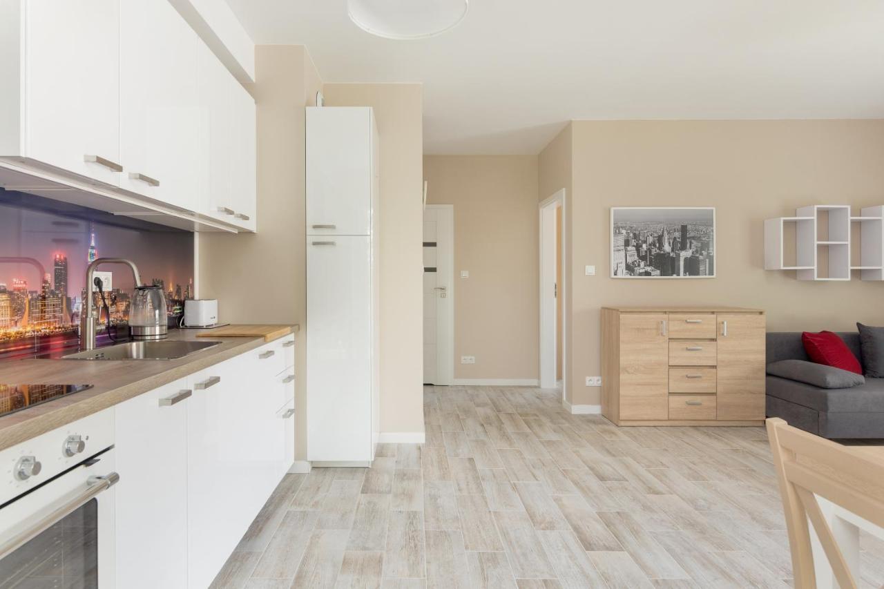 Metro Wilanowska Comfortable Apartment Warsaw Exterior photo